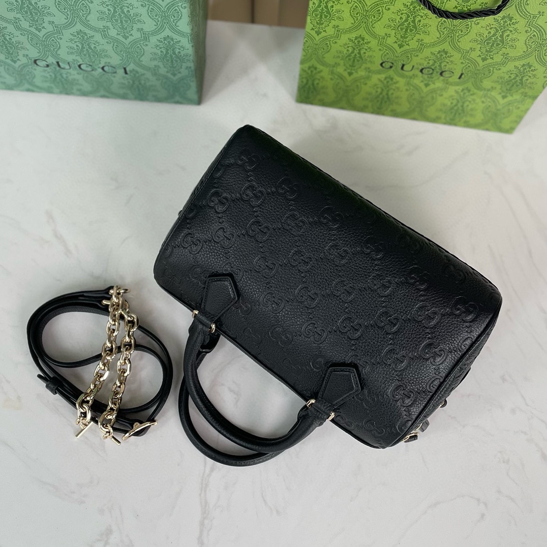 Gucci GG Emblem series small handbags Black